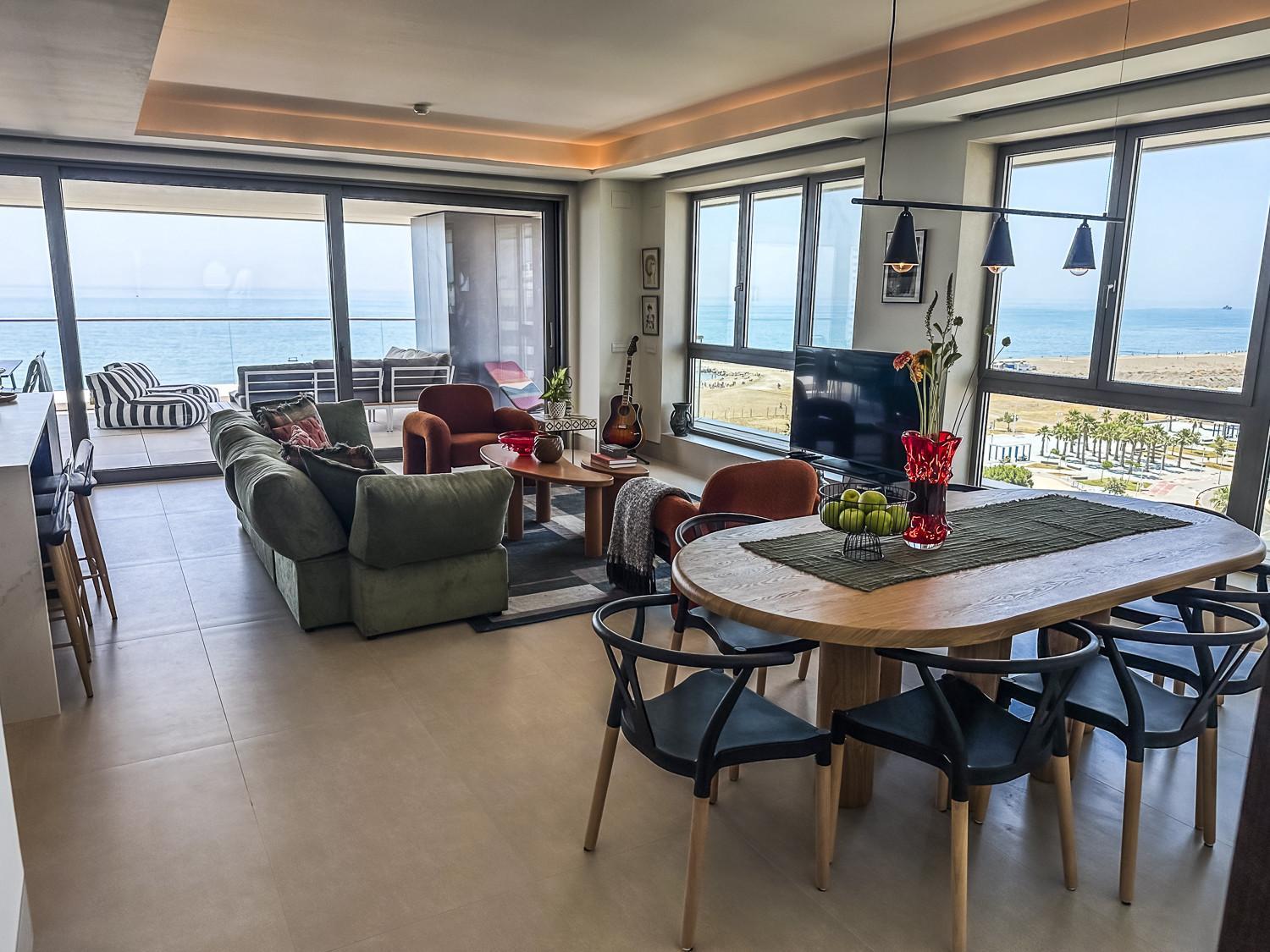 -malagasunapts-tower Living Sea Views Pool Gym Park Apartment Málaga